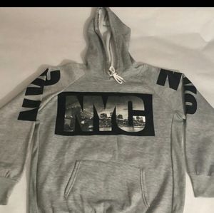 NYC sweat shirt